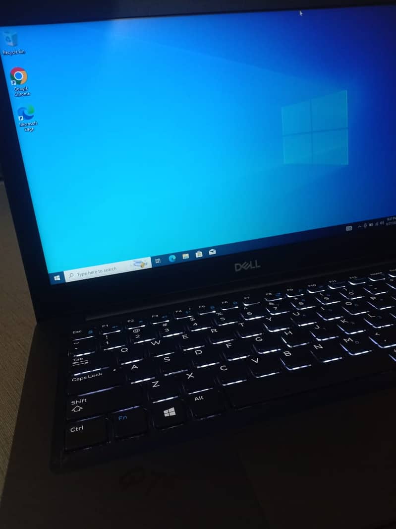 Dell Latitude 7290 Core i5 - 8th Gen 1