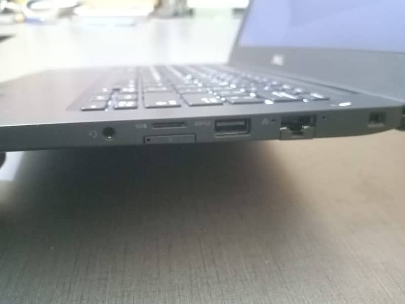 Dell Latitude 7290 Core i5 - 8th Gen 2