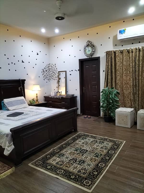 10 Marla Slightly Used House For Sale In Bahria Town - Janiper Block Bahria Town Canal Road Lahore 19