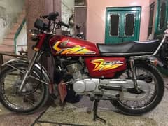 Honda 125 lush condition totally janian