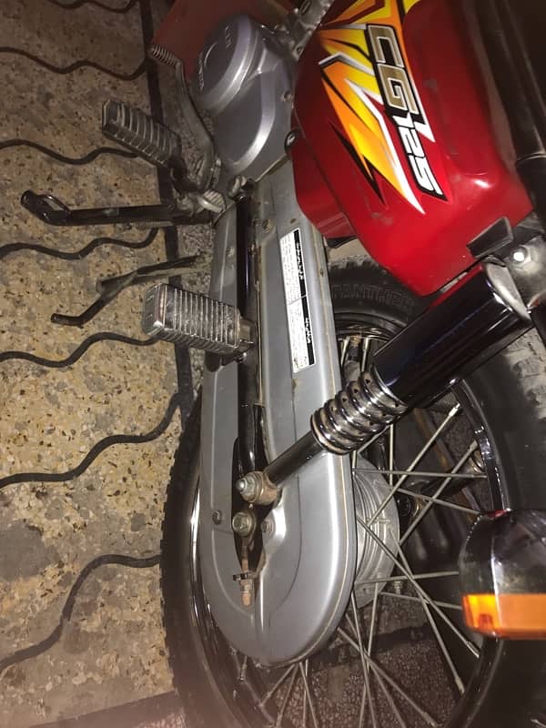 Honda 125 lush condition totally janian 9