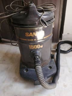 sanyo vaccume cleaner