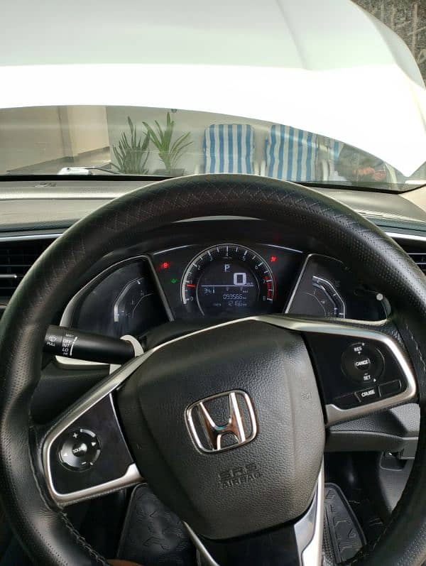 Honda Civic Oriel 2018 12