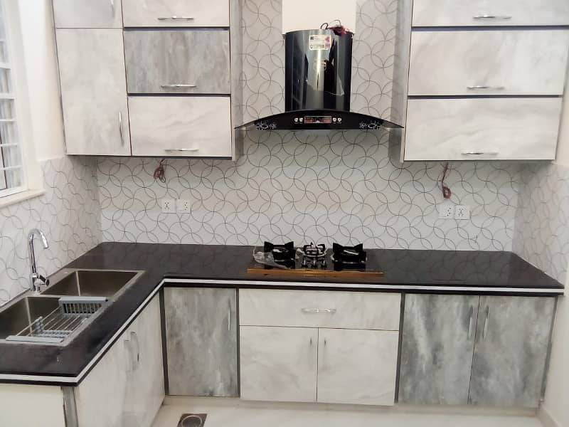 10 MARLA FULL BRAND NEW HOUSE AVAILABLE FOR RENT 19