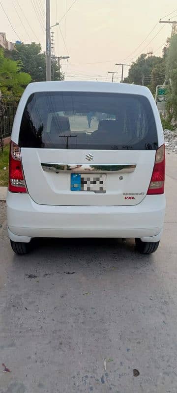 Suzuki Wagon R 2018 1