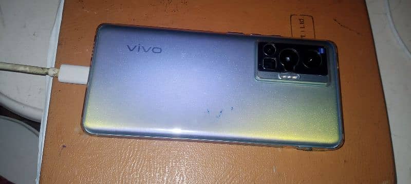 Vivi v70 pro 12/256 1