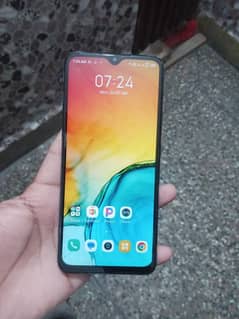 Infinix hot 10 play 2/32GB in Good condition 6000mah battery Read Add