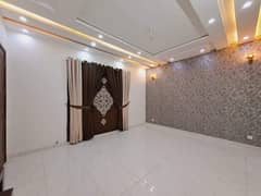 Final Rent 10 Marla Fabulous Upper Portion On Top Location For Rent In DHA Phase 1 Lahore 0