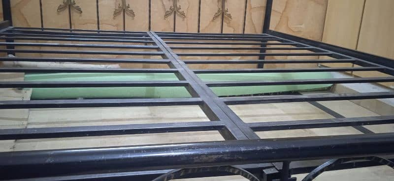 IRON BED IS FOR SALE 5