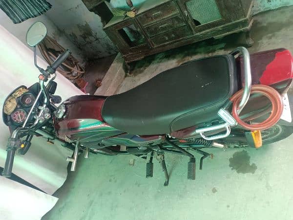 Honda pridor 100cc urgent for sale. . . . 1