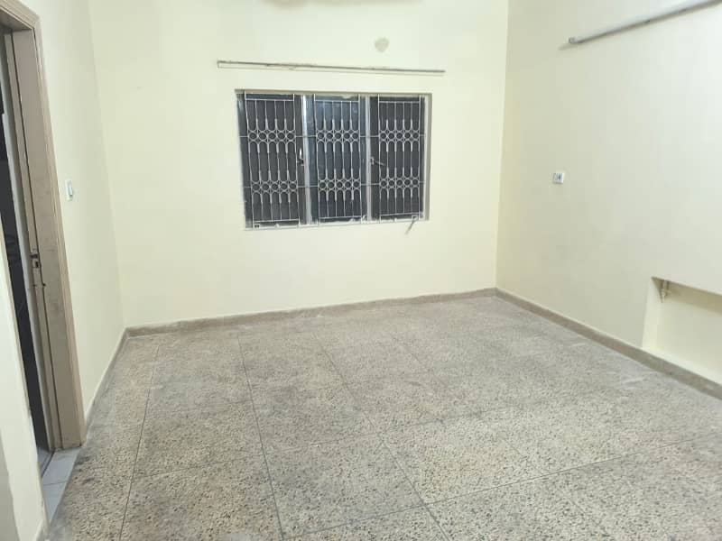 2450 Square Feet Upper Portion Is Available For rent In G-10 7