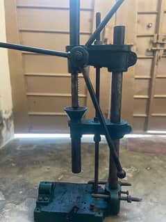 Hand Molding Machine for sale 0