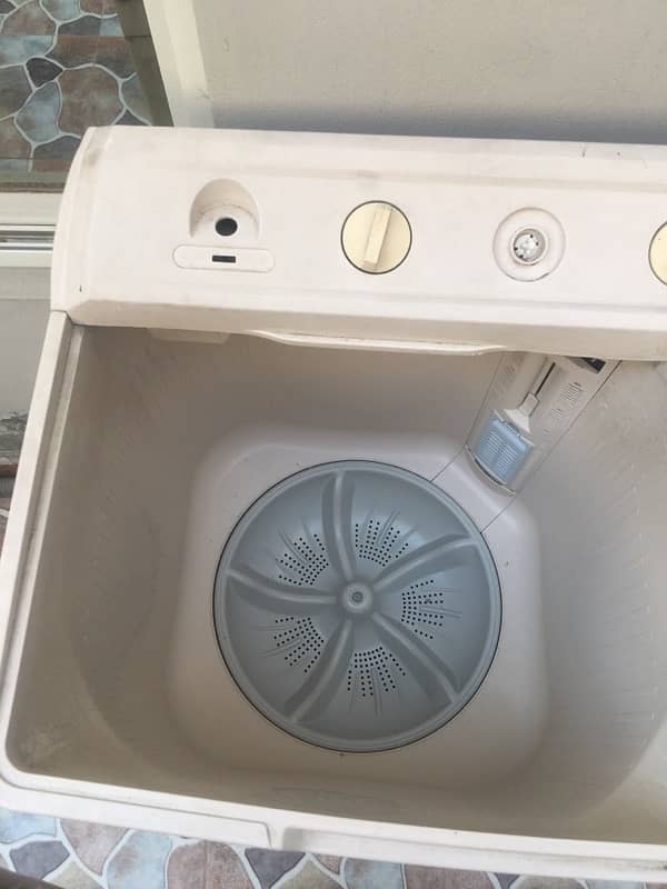 washing machine and dryer 3