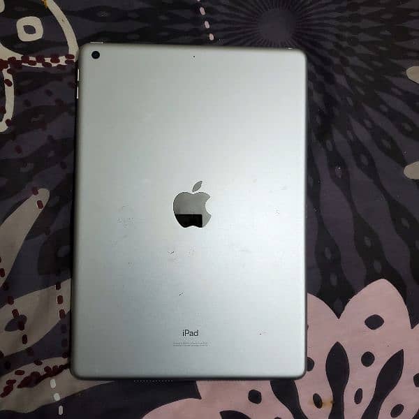 Ipad 9th generation with complete box 8