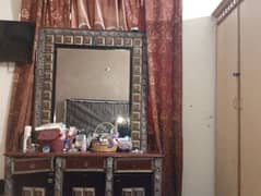 dressing table