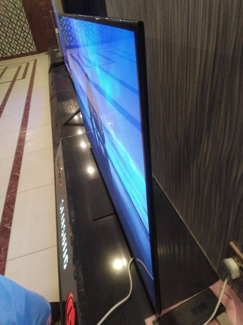 Original 55 Inch Samsung QLED on discounted price 1