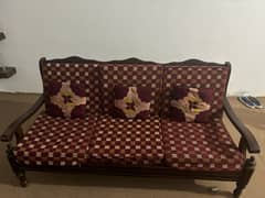 5 Seater Wooden sofa set with Cushion