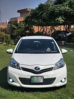 Toyota Vitz 2014