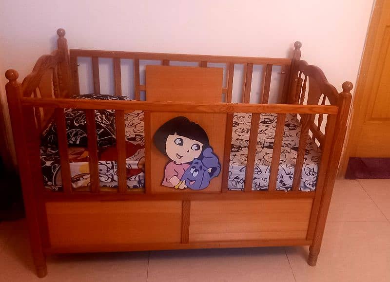 Baby cot 2