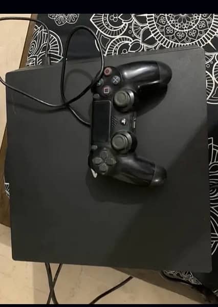 ps4 pro with two discs 1