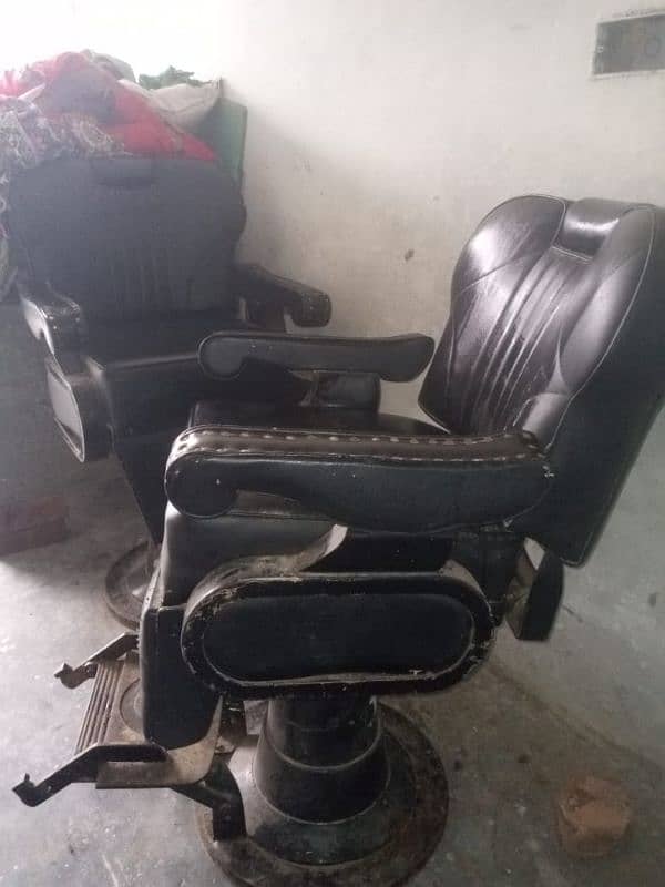 salon chairs 3