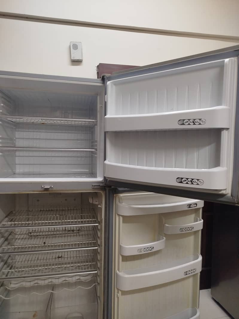 Full size refrigerator for sale 5