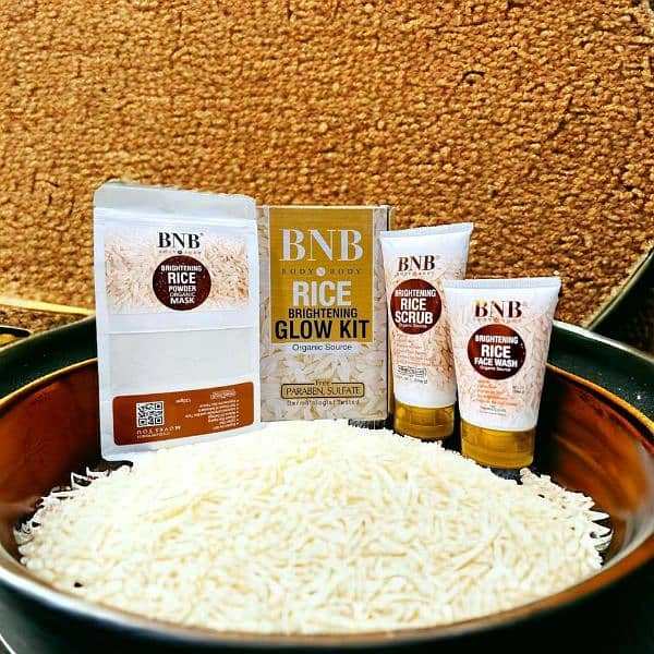 Rice Whitening And Glowing Facial Kit 1