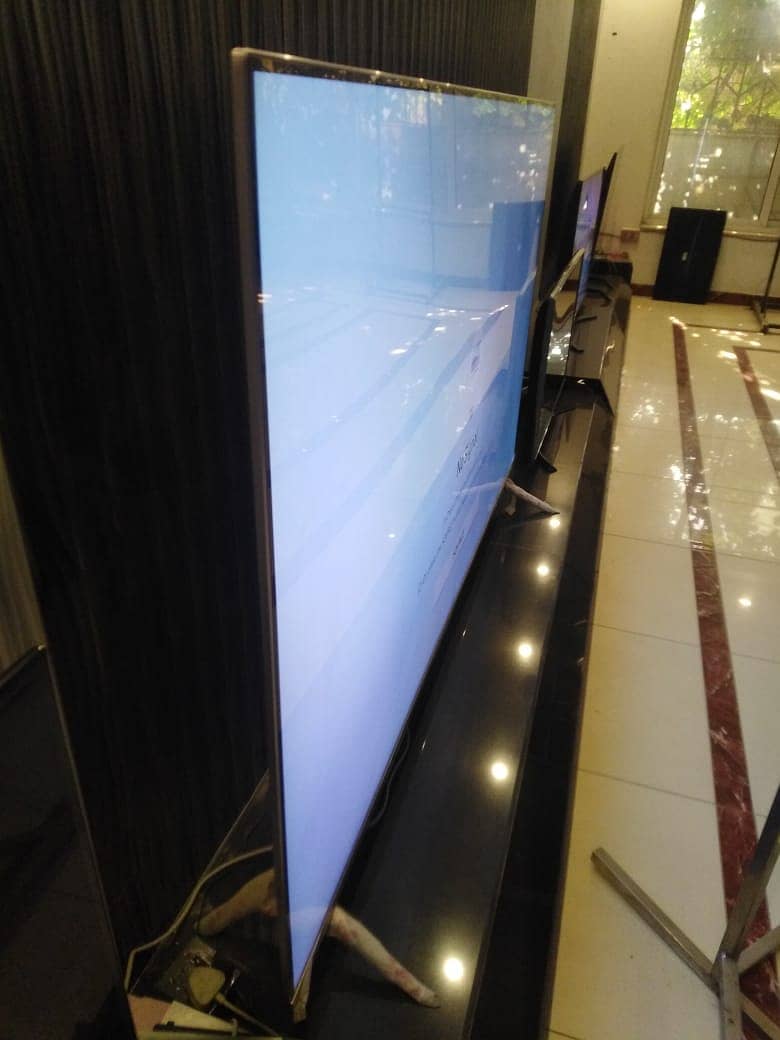 Original 82 Inch Samsung 4k LED TV on wholesale rate 1