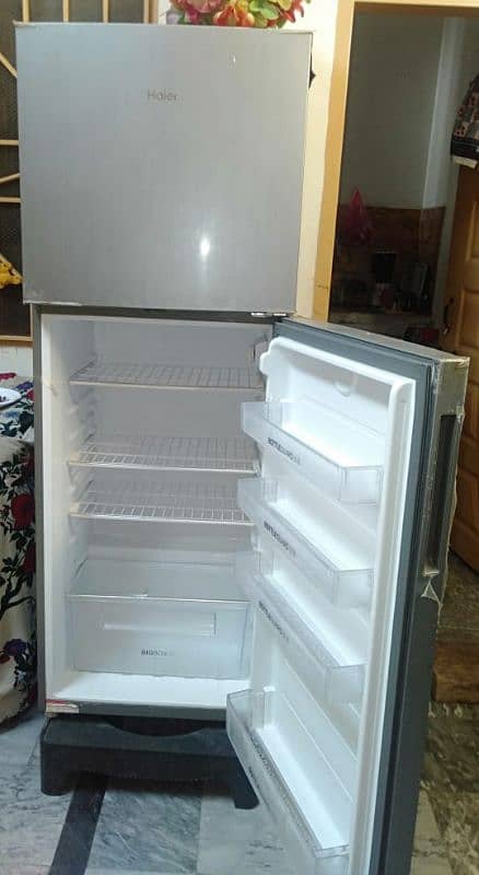 Refrigerator in Good Condition 2