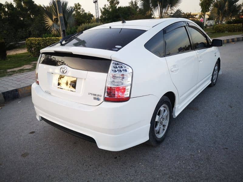 Toyota Prius 2010 4