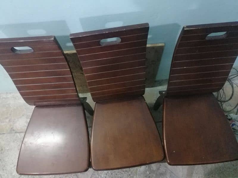 Dinning Table with 6 chairs 4