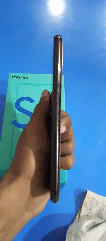 Infinix S4 4gb 64gb 5