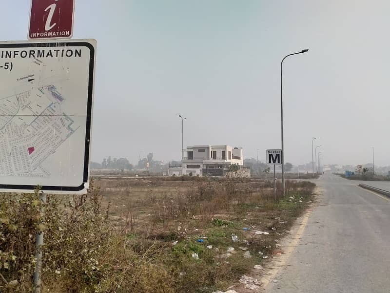 1 Kanal Outclass Location Residential Plot No 611 For Sale In DHA Phase 5 M Block Lahore 0