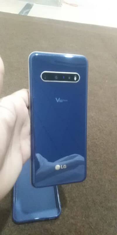 LG V60 ThinQ 5G 1