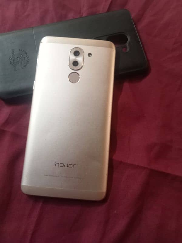 Huawei honor 6x 4