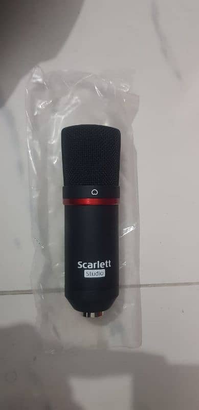 Scarlett Focusrite Solo Studio Bundle 2nd Gen 5