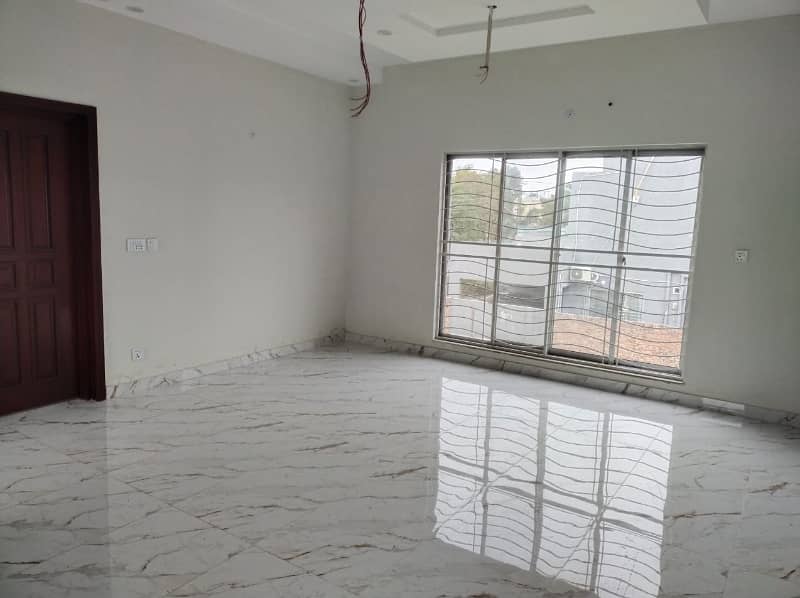 Majestic And Affordable 1 Kanal Upper Portion For Rent In DHA Phase 1,Block N, Lahore. 6