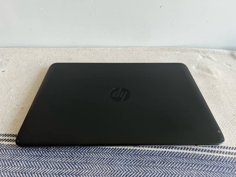 hp elite book AMD A10 equal to i7 4th gen 1