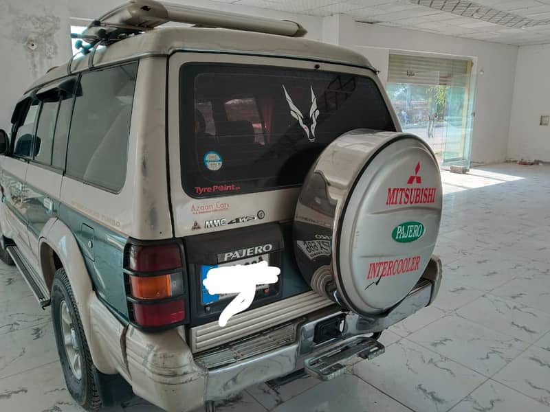 Mitsubishi Pajero 1993 4