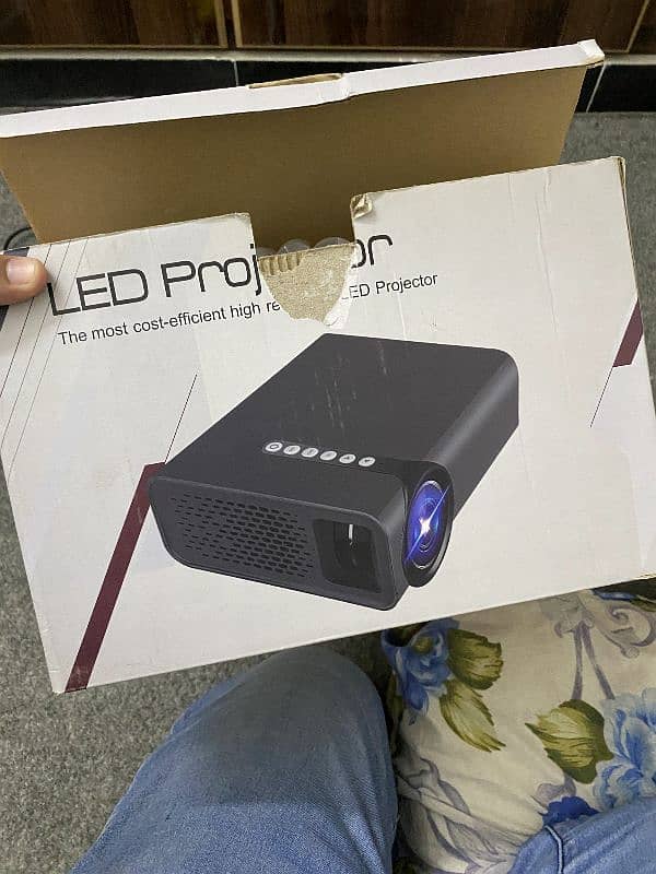 LED Projector Full HD 0