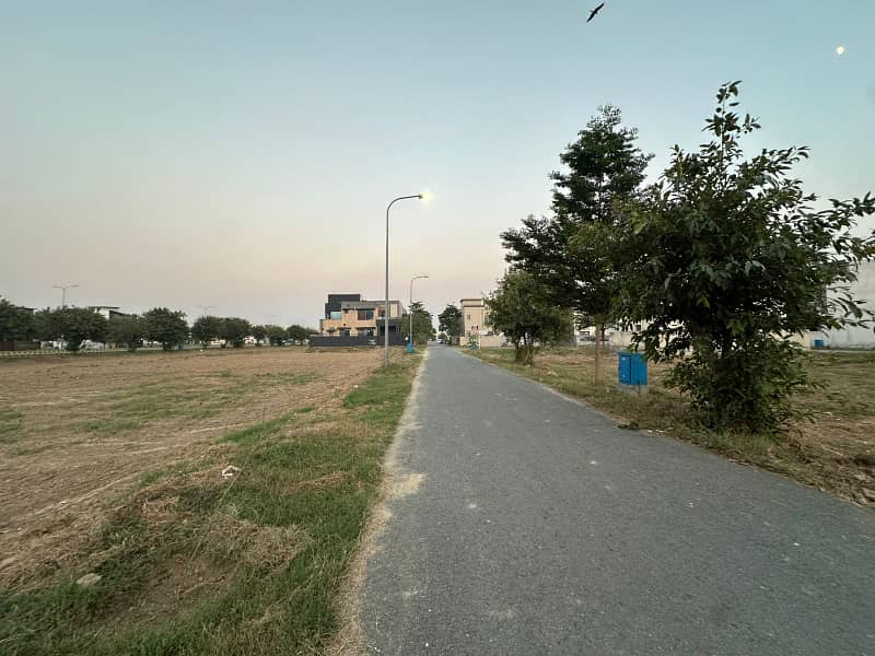 25 LAC PER KANAL FARM HOUSE LAND FOR SALE BARKI ROAD GATED COMUNITY HOT LOCATION IDEAL DEAL. 1