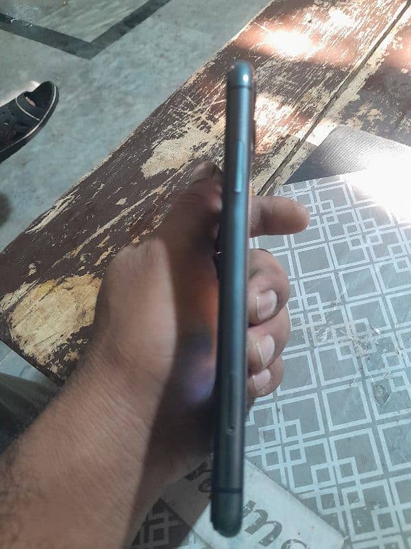 iPhone 11 65000 3