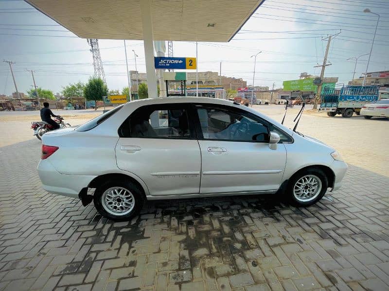 Honda City IDSI 2005 5