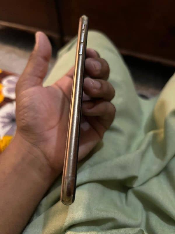 iPhone xs max non pta 5