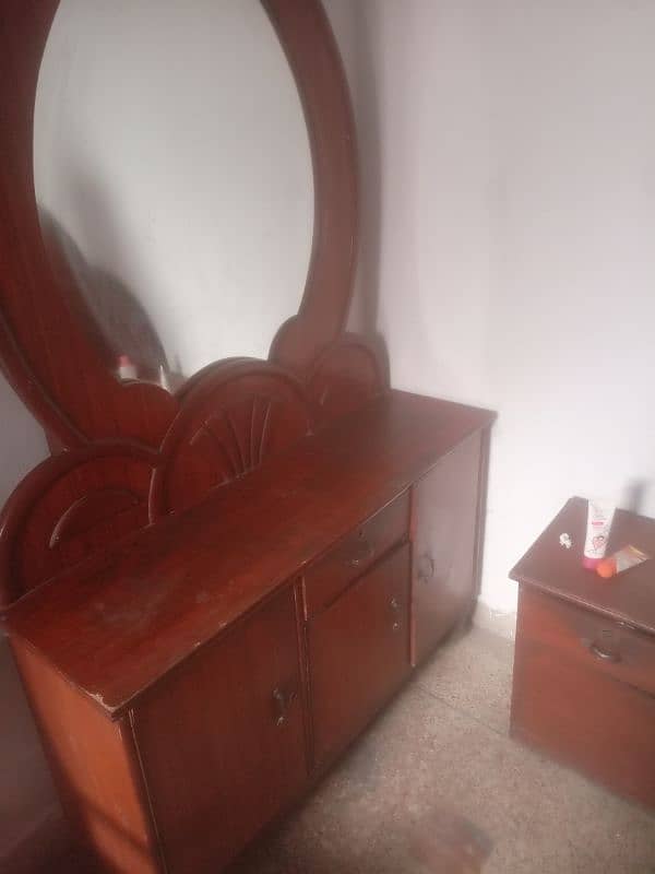 dressing  table 2