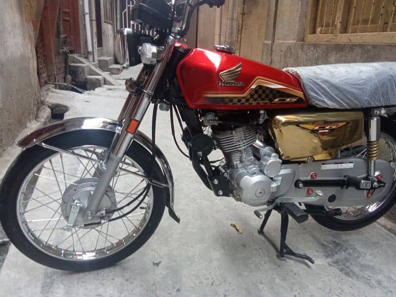 Honda CG 125s Gold Edition 2024 2