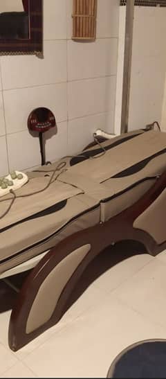 Jede Gem Massage bed