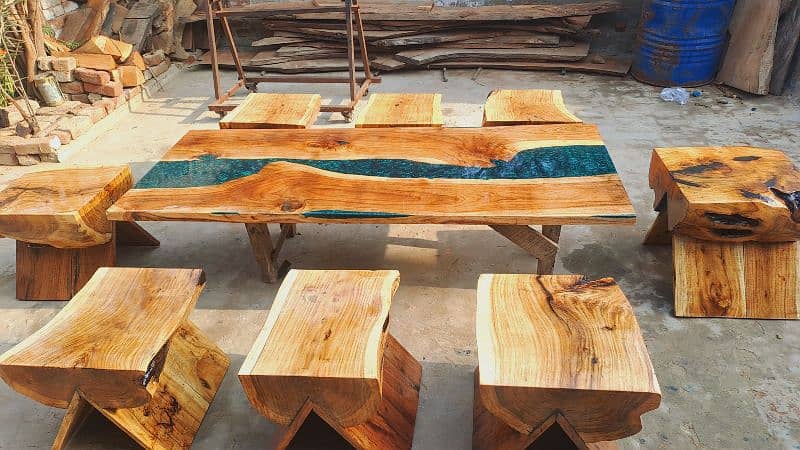 epoxy luxury dinning table size contact 0304,86,83,392 10