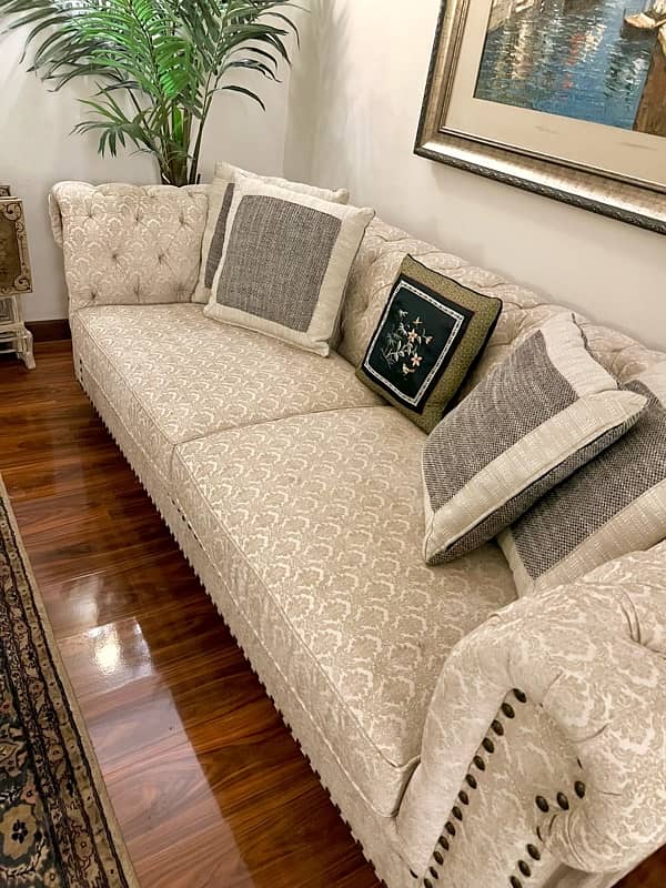 GORGEOUS 3 SEATER SOFA | SOFA SET | LUXURY SOFA 2