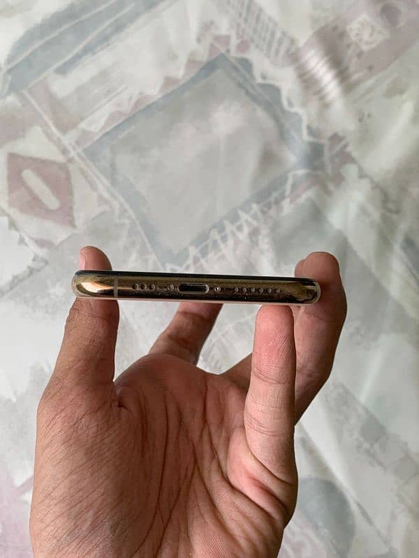 iphone xs 256 gb golden 5